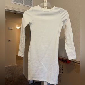 White long sleeve dress